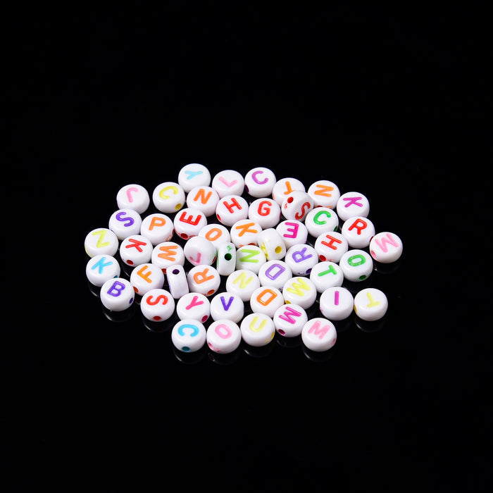 7mm Alphabet Letter Beads, Opaque White Beads Colorful Letters Flat Round Beads (Colored Hole), A-Z Letters Acrylic Letter Beads, 100-200pcs