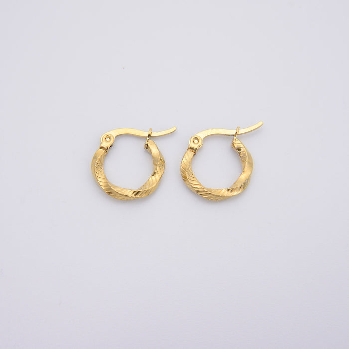 18K Gold Plated Twisted Hoop Earring with Ridges, Hoop Earring, Lever Back Earring, Minimalist Earring, Earrings Jewelry Accessories