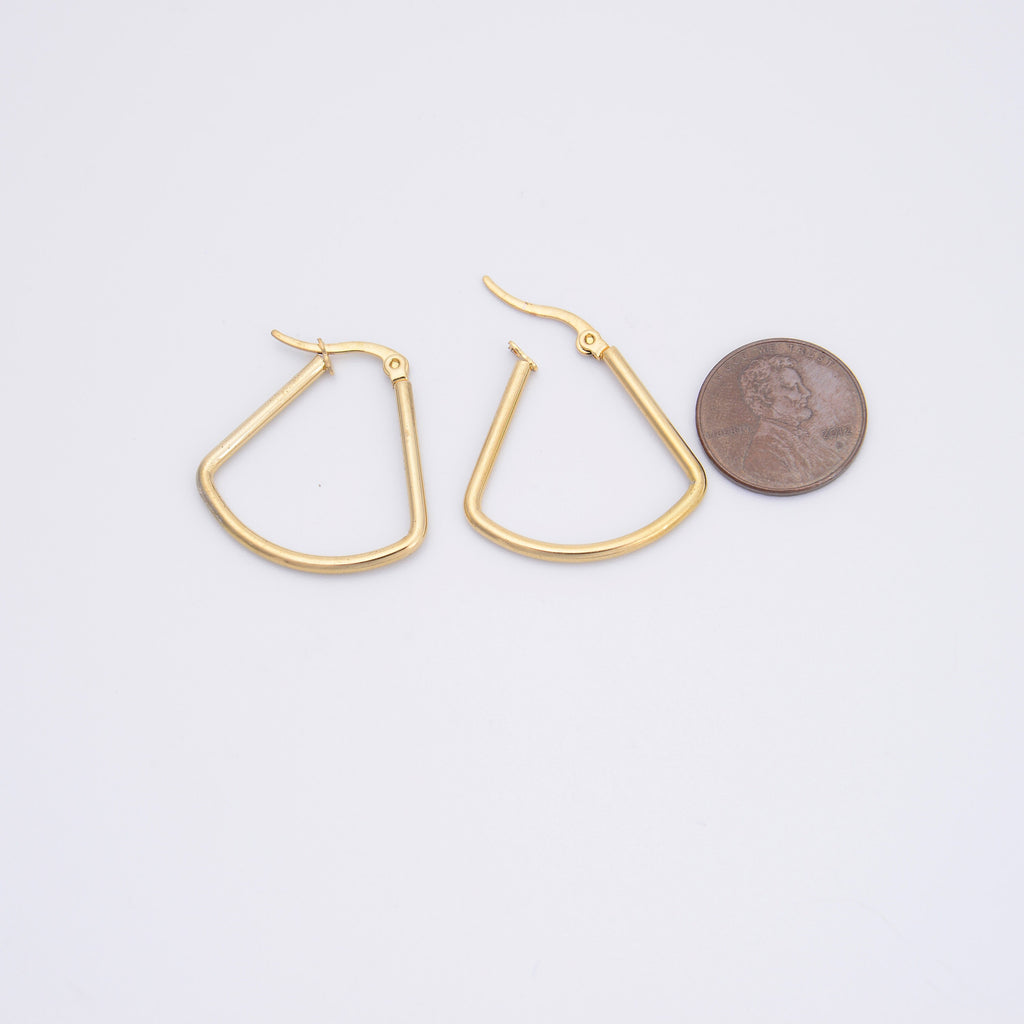 18K Gold Plated Rounded Trapezoid Shaped Hoop Earring, Hoop Earring, Lever Back Earring, Minimalist Earring, Earrings Jewelry Accessories